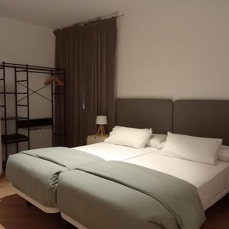 Apartamentos Armanya 3 Lugo Buitenkant foto
